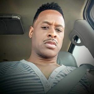 Meet your Posher, Herbie